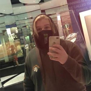 Meet your Posher, Brandon